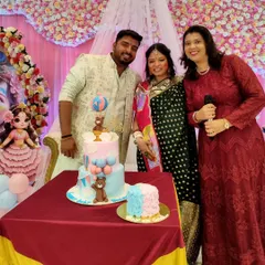 Celebrating with the happy couple at their cake cutting. This Radha and Krishna themed baby shower was filled with beautiful details and happy moments.