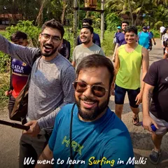 Ever wanted to learn how to surf? We took a fun bunch to Mulki to do just that. Here they are, walking towards the waves, ready to take on a new challenge. Our experiential trips are all about trying something new.