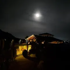 The full moon bathes our retreat in a soft, ethereal light. These quiet nights offer a profound sense of peace, ideal for reflection and connecting with the stillness within.