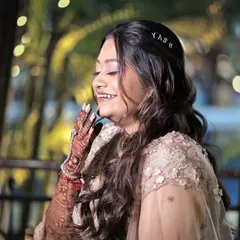 Nehal being the main character for her sangeet night. The soft pink shimmer on her eyes and the glowing skin give her a magical, ethereal vibe.