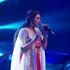 The legendary Shreya Ghoshal captivating the audience at NIT Calicut. We specialize in booking A-list artists to make your fest's pro-nite a truly memorable event.