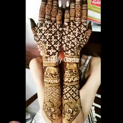 A stunning back-hand design with intricate check patterns covering the full hands, creating a bold and beautiful statement.