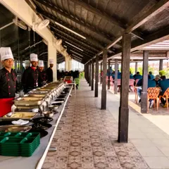 We are equipped to handle catering for large corporate teams, as seen in this extensive outdoor buffet setup for IQVIA. Our service ensures that even at scale, every guest receives a high-quality dining experience.
