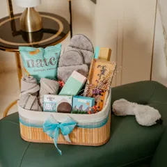 Gifting wellness is a powerful way to show you care. Our premium spa and pamper hamper is curated for ultimate relaxation, including soft fur slides, an eye mask, premium towels, aromatic incense, and gourmet treats. It is an ideal gift for employee appreciation or as a thoughtful client present.