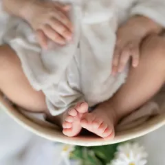 Every detail is perfect, from their tiny toes to their wrinkled fingers. I love taking close-up shots to preserve these fleeting features.