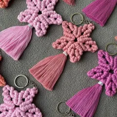 Shades of pink! My star keychains look so lovely in different tones of pink. They are perfect for baby showers or as a sweet gift.