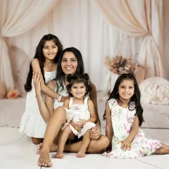 A lovely portrait of a mother with her three betis. The way they are all gathered together shows their close connection. It was a joy to photograph this amazing family.