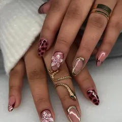 The full two-hand view of this artistic set. The balance of patterns, from the soft floral to the bold animal print, creates a cohesive and stylish look.