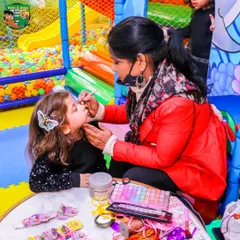 Entertainment is key to a great kids' party. We arrange for professional artists to do activities like face and body painting, turning the little guests into butterflies, superheroes, or anything they can imagine.