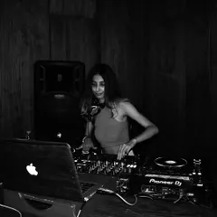 A flashback to a Saturday night gig at the prestigious Taj Gurugram. I often play for premium hotel clients.