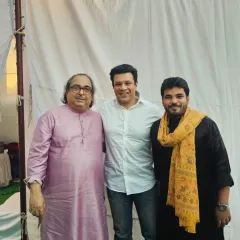 A memorable and blessed concert in Delhi with the legendary Sarod Maestro Padmashree Pandit Tejendra Narayan Majumdar ji. It was an added honour to have Subhalaxmi ji and Amaan Ali Bangash bhaiya in the audience.