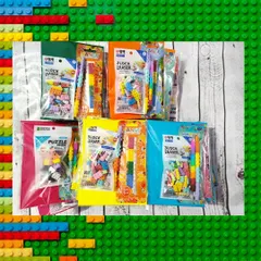 This image shows my block-themed stationery, including puzzle erasers and stackable pencils that look like building blocks.