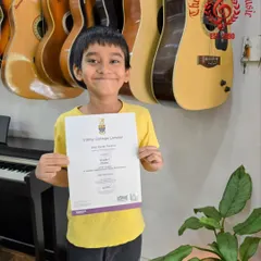 Huge congratulations to our talented student, Anuj Pereira. We are thrilled to announce his outstanding achievement in the Trinity College London Grade 1 Piano Digital Exam, where he scored a Distinction with an impressive 88%.