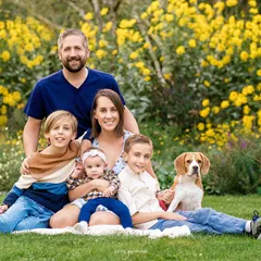 Trying to catch the last glimpse of summer with this beautiful family. It makes me so happy that my work is being recognized through word-of-mouth recommendations here in Luxembourg.