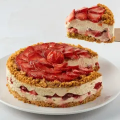 Introducing our exciting new 'Kunafa-Strawberry Biscoff Cheesecake'. It's my classic Strawberry Biscoff Cheesecake, but with an added layer of crunchy Biscoff Kunafa at the base.