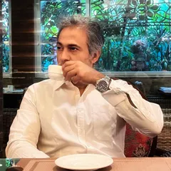 A cup of coffee before heading to court is a daily ritual. It is the fuel for the intense focus and energy required for a day of arguments and client consultations. Every hearing is a performance that demands complete preparation.