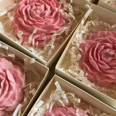 These beautiful peony candles make for lovely wedding return favors. We can pack them in individual boxes with a personal message.