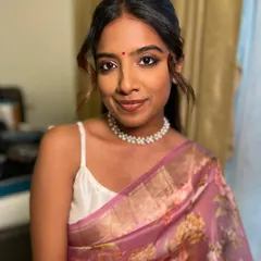 A skin-like, natural makeup look for the lovely Aarya. This is a perfect example of the kind of subtle, elegant makeup I do for bridesmaids and party guests.