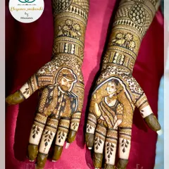 A full portrait bridal mehendi. I carefully drew the bride and groom on each palm, surrounded by traditional motifs, creating a beautiful and personal centerpiece for her wedding henna.