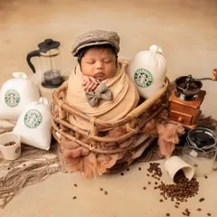For the parents who love their coffee, we brewed up something special. This creative Starbucks-inspired theme is a fun way to personalize your session and create a truly unique memory.