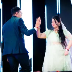 A high-five moment during a sangeet performance. I love adding playful and personal touches to couple dances, making the routine a true reflection of their relationship and fun to perform.