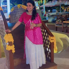 A full view of a traditional Garba outfit. The right attire with a beautiful flare adds so much to the visual appeal of the dance, especially the spins.