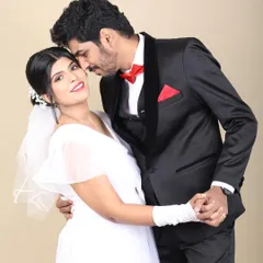A beautiful moment from a couple's anniversary shoot. They recreated their Christian wedding look, and I was honoured to give her this soft and romantic makeup.