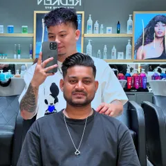 Fresh cut, fresh start. A clean and classic men's haircut that looks sharp and professional.