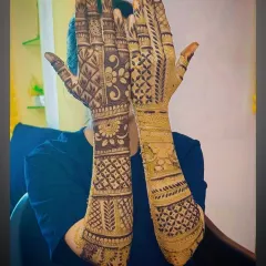 A clear shot of the back-of-hand design, held up to showcase the intricate details.