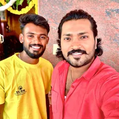 A picture with a fellow creator. I believe in supporting other young talents and collaborating to grow together. Power of youth.