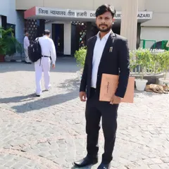 Here I am outside the Tis Hazari District Court, ready to represent my clients. My presence in these legal institutions is a daily part of my commitment to fighting for your rights.