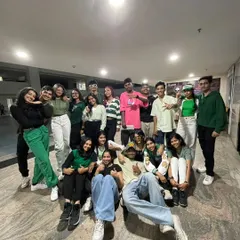 It's not just about judging, it's about celebrating the community. Here's a group photo with the talented participants after judging a 1 vs 1 battle at Jain University.