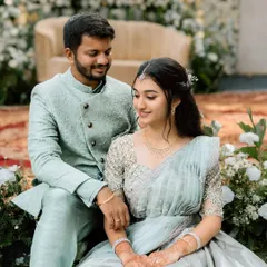 A beautiful shot of Shreeja and her partner. This soft, romantic look is perfect for a pre-wedding photoshoot or a guest look.