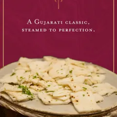 A Gujarati classic, steamed to perfection. Our white dhokla is soft, spongy, and delicate, served with the perfect chutneys to add a touch of heritage to your event.