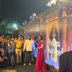 On the red carpet at the Vivienne Westwood show. I manage the media and guest interactions, ensuring a smooth and high-energy experience from the very beginning.