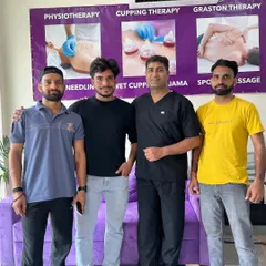 A group photo with clients after their muscle recovery sessions.