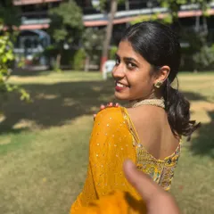 A happy moment captured outdoors. My positive energy is something I bring to every single dance class and choreography session.