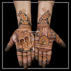 I love creating personalized mehendi that tells a story. This design for a guest features a custom portrait of two friends, complemented by a traditional peacock motif on the other hand.