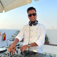 A rooftop Baraat event at Marine Plaza, Mumbai. The open air and bright sunshine create a fantastic atmosphere for a daytime celebration.