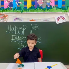 This little one is completely absorbed in his leaf printing activity. Sensory art projects like this allow children to learn through touch and sight, making the experience more memorable.