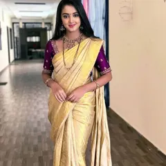 A very happy birthday to the talented actress Bhoomika Ramesh. Here she is in a classic golden silk saree with a simple, elegant makeup look I created for her.