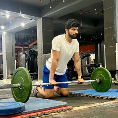 Getting some barbell work in. Every workout is an opportunity to get stronger and healthier.