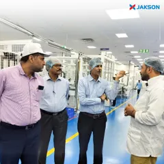 We foster collaboration between industry and academia to drive innovation. Here, our team gives distinguished professors from DSEU's Department of Nanotechnology a tour of our advanced solar module manufacturing processes at our Greater Noida plant.