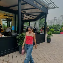 A candid walking shot. This outfit is perfect for exploring the city or meeting a friend for coffee.