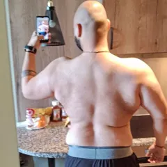 This is a side by side comparison of what a year of consistency looks like. The image on the left shows my physique after a period of less disciplined eating, while the right shows the result of getting back on track.