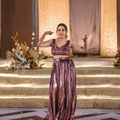 This bride is owning the stage with her solo performance. We worked on a routine that was full of attitude and style.