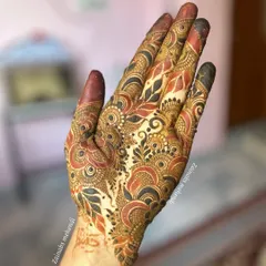 A photo of the beautiful dark stain on my own hand. I always test my henna to ensure the best quality for my brides.
