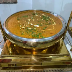 Soft, melt-in-your-mouth dumplings made of paneer and potato are served in a creamy and aromatic gravy in our Malai Kofta. This is a luxurious dish perfect for special occasions.