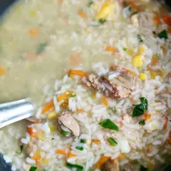 A soupy egg, chicken, and chicken liver meal perfect for summer. This dish helps keep pets hydrated while providing essential protein and nutrients from the meat and eggs.