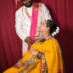 A classic couple's portrait from a traditional maternity shoot. Capturing the connection between parents-to-be is one of the most important parts of the session.